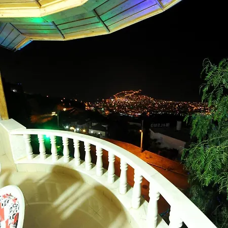 Atavillas Bektas 3 فيلة *